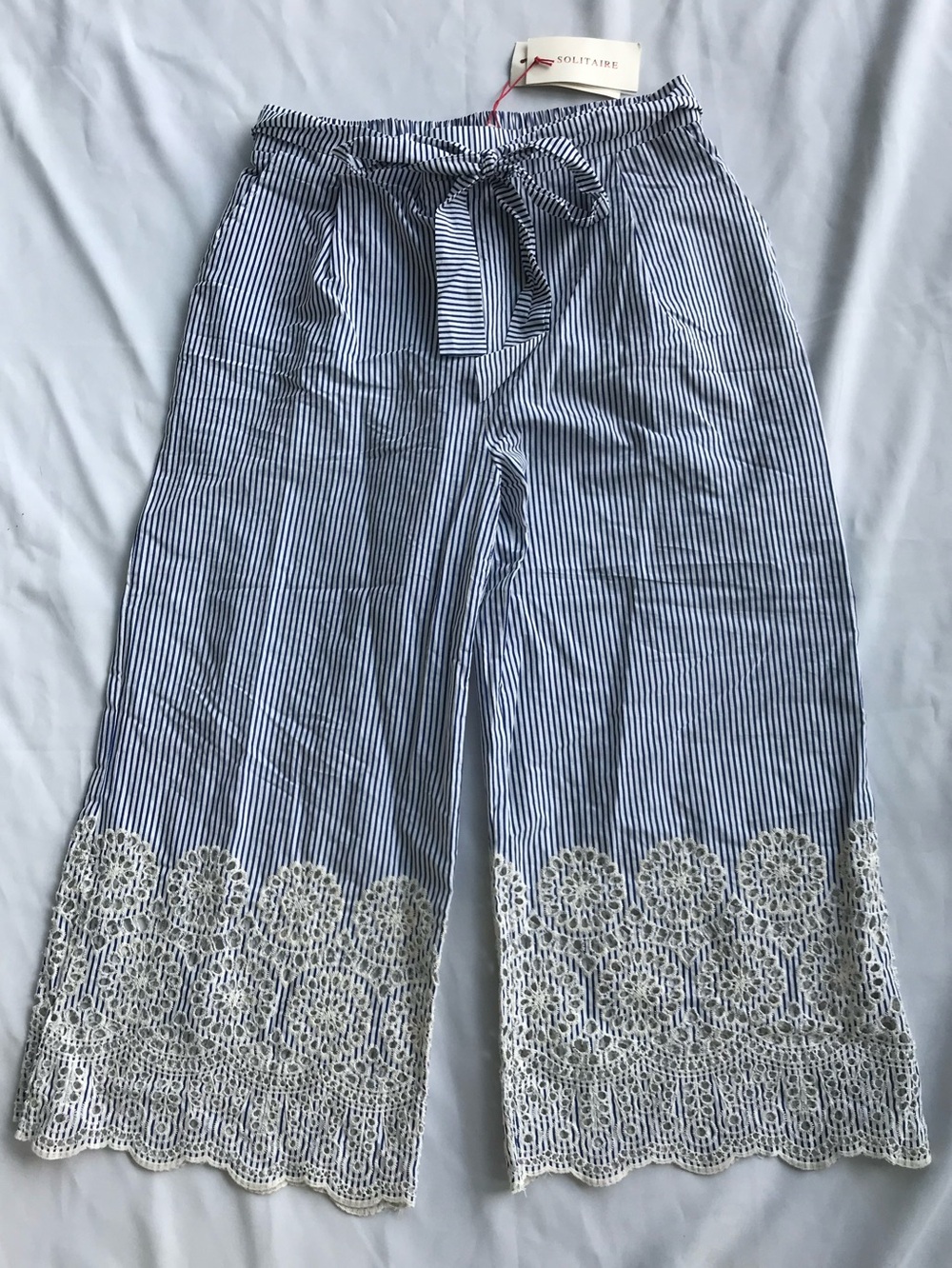 NWT Anthropologie Solitaire Striped Wide Leg Lace Trim Cropped Pants XL Navy